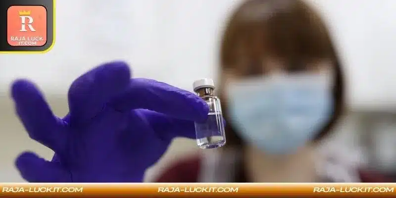 Doctors develop new treatments for rare vaccine-related clotting